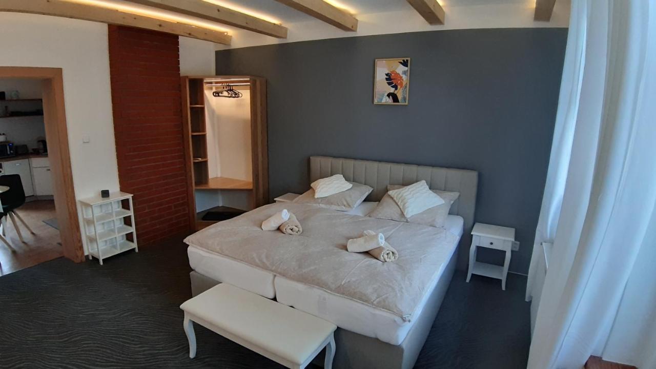 Three Apartment Františkovy Lázně 外观 照片